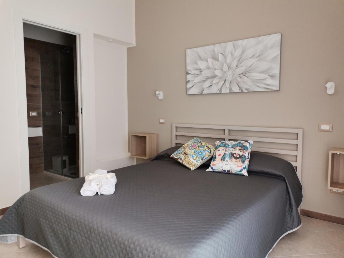 Bed and Breakfast Le Metro Карини Экстерьер фото